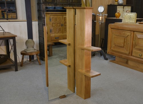 Etagère murale avec miroir