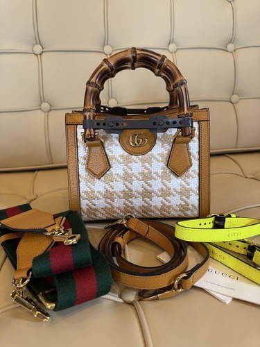 Gucci diana mini tote - diana,