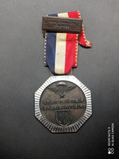 Médaille Union Nationale des parachutistes Rhin Danube Colmar marche populaire .