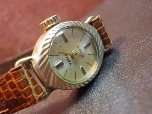 Montre femme mécanique yema - femme,