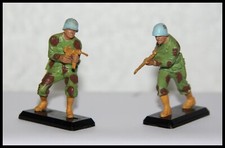 2 SOLDATS ARMÉS,EN TENUE DE