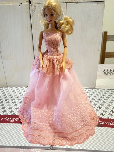 Robe pour poupée - pour,