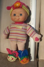 Peluche n°R433 : poupon eveil