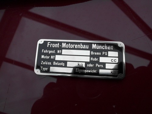 Plaque identification avant - plaque,