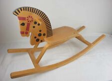 Ancien Cheval à bascule