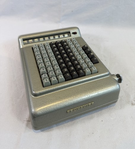 Machine calculer mécanique - machine,