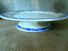 PLAT GATEAU sur PIEDOUCHE Faience Earthenware dish Emile BOURGEOIS Paris fin XIX