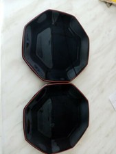 DUO ASSIETTES PLATES A DESSERT OCTOGONALES NOIRE LISERET ROUGE