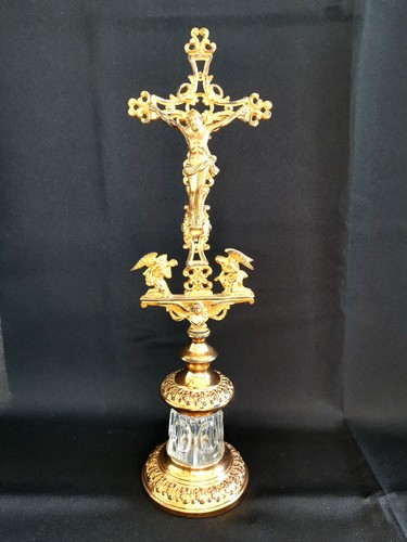 Crucifix métal doré - en, et
