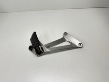 PLATINE REPOSE PIED PASSAGER DROITE HONDA CBR 125 R 2004-2006