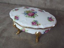 BELLE BONBONIERE en porcelaine