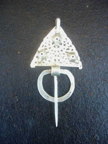 Ancienne fibule tunisienne - ancienne,