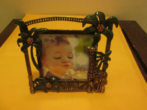 Giraffe picture frame - picture, 4"