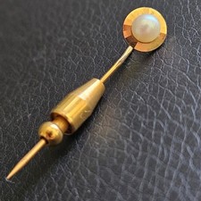 Épingle a cravate perle sur