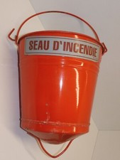-ANCIEN SEAU DE POMPIER SEAU à INCENDIE METAL PEINT ROUGE DECO VINTAGE  D
