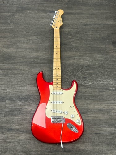 Fender stratocaster - fender,