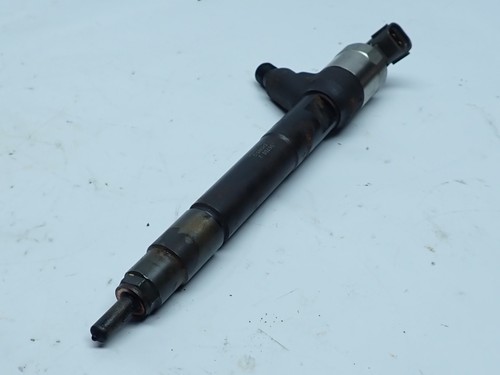 Injecteur 55570012 opel - injecteur,