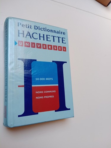 Petit dictionnaire universel