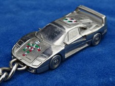 JOLI RARE +++ PORTE-CLES Key ring - BURAGO 1/87 FERRARI F40 ITALIA '90 FOOTBALL