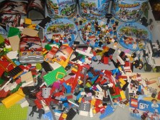 nombreux LEGOS 50 figurines, 3 Boîtes rondes en Metal Biscuits Publicitaire +...