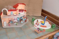 Villa de vacances Playmobil 9420 et piscine 9422