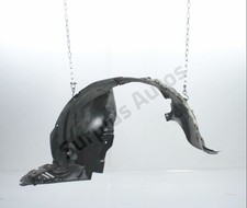 PARE-BOUE AVANT GAUCHE 7136X1