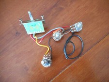 ensemble électronique squier stratocaster Alpha