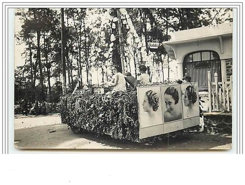 Carte photo femmes sur char - carte-photo,