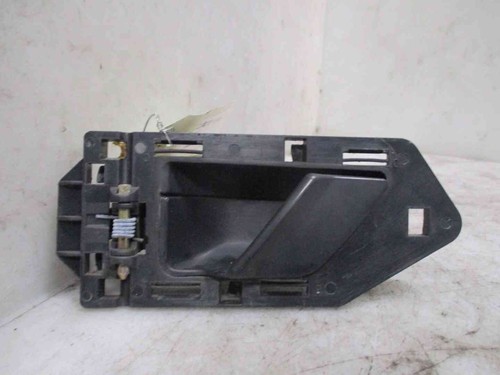 Poignee interieur porte avant