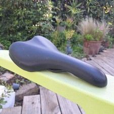 Selle DDK Vélo VTT/Route  noire 27x15 cm rail acier noir - DDK