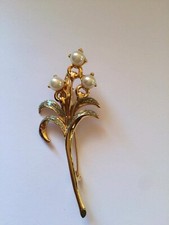 BROCHE-  thème fleur -  doré -  haute qualité - 8,8 x 3 cm environ