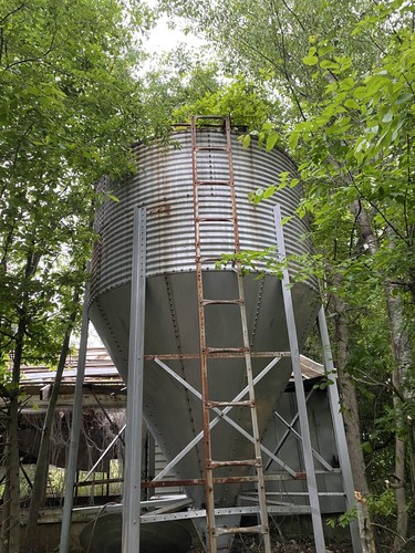 Grain silo - grain,