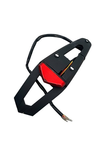 Feu arriere bavette gas - feu,