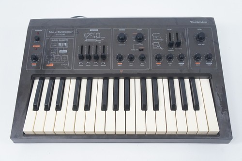 Clavier synthétiseur - clavier,