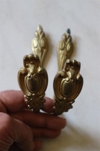 Lot appliques embrasses a - 2,