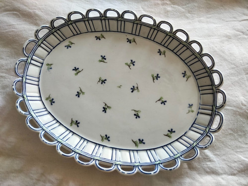 Plat aux barbeaux porcelaine - plat,