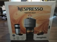 Machine à café NESPRESSO