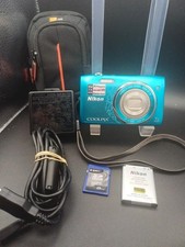 Nikon CoolPix S3500 - 20,1Mp Digital Compact Camera - Zoom 7x - Bleu