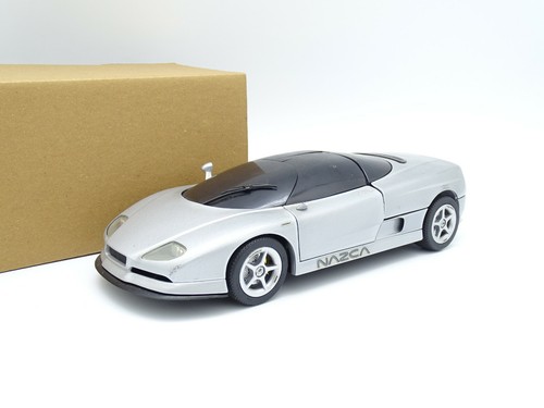 Revell nazca m12 - revell, 1/18