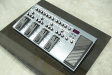 Pédalier processeur multi-effets BOSS ME-80 pour guitare testé depuis le Japon