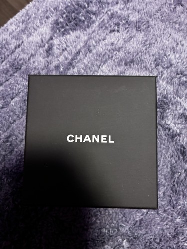 Chanel boîte vide dimension