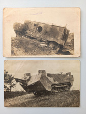 2 CPA - 14/18 - Char Saint Chamond et épave de Char Schneider