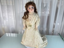 Poupée d'artiste poupée de