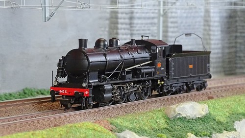 Jouef hj2416 locomotive - hj2416, à