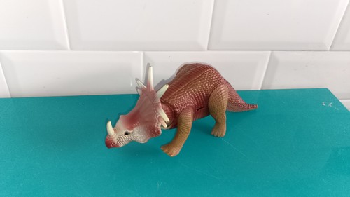 2311252 styracosaure figurine - styracosaure,