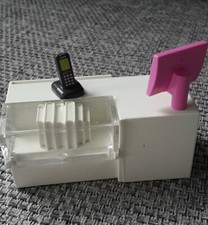 COMPTOIR AVEC ORDINATEUR