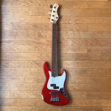 Guitare basse électrique