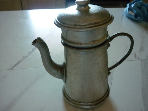 Cafetiere ancienne alu - ancienne,
