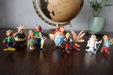 10 figurines ASTERIX