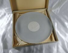 ASSIETTE PORTE DE BRANDEBOURG EN PORCELAINE & BISCUIT DE BERLIN KPM ALLEMAGNE